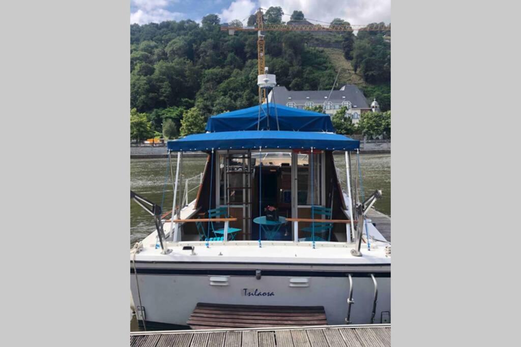Bateau  Tsilaosa Au Coeur De Namur Hotel Bagian luar foto